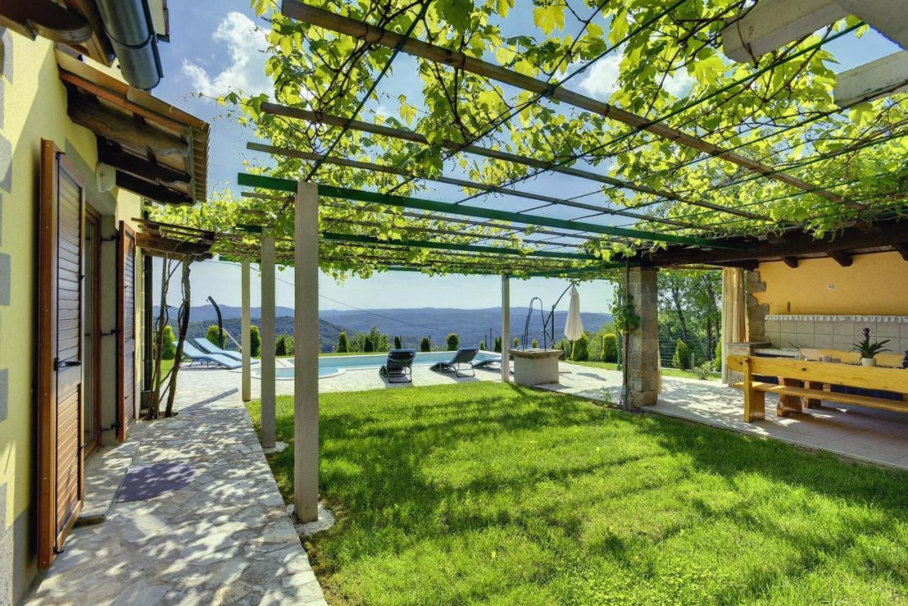 Villa Bella Lupoglav  Extérieur photo