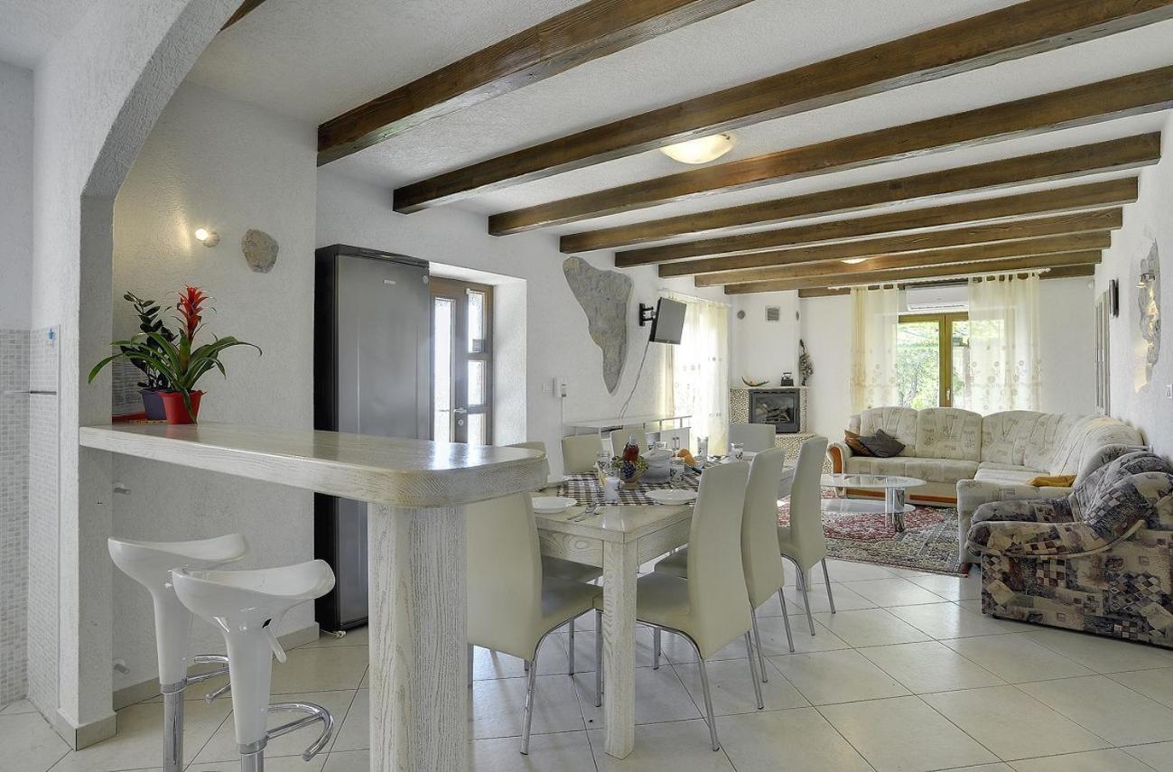 Villa Bella Lupoglav  Extérieur photo
