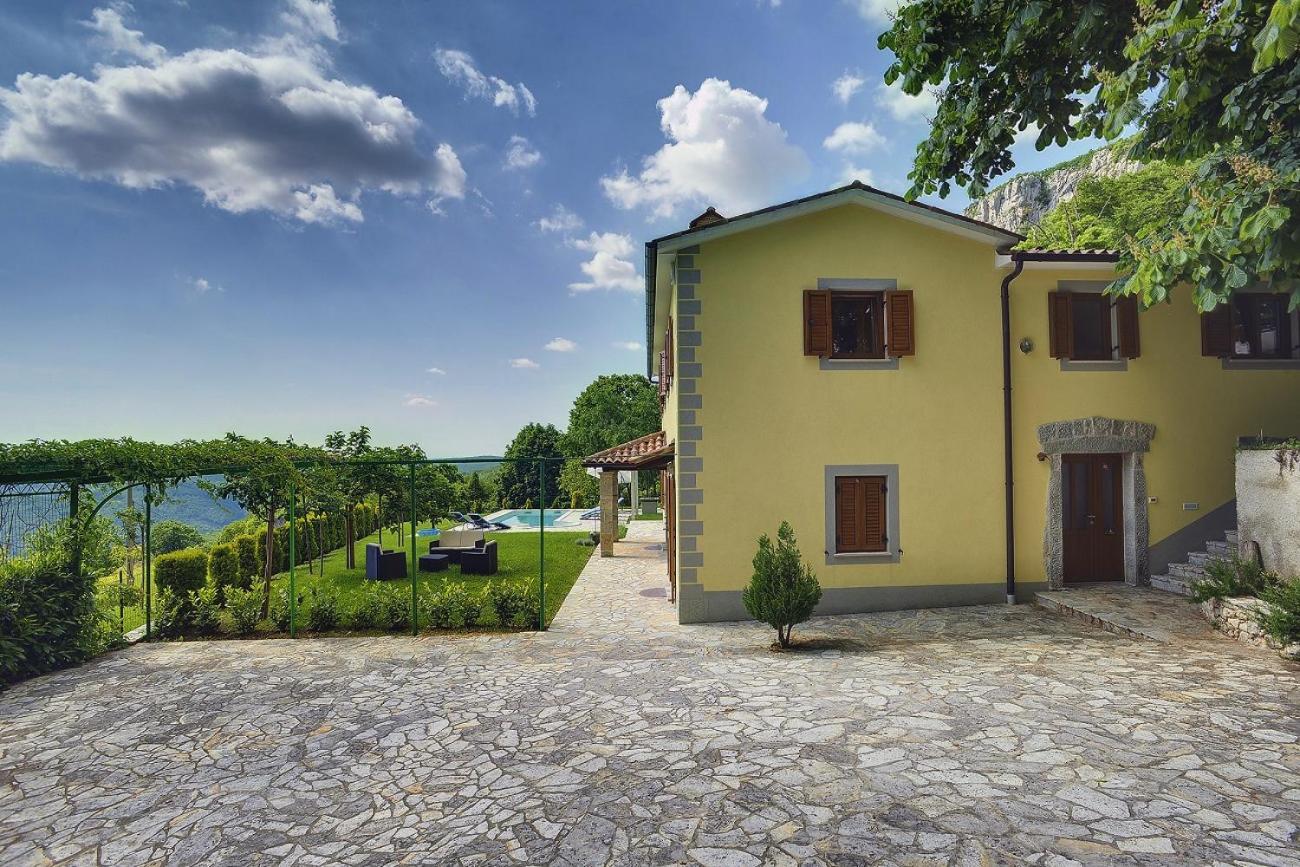 Villa Bella Lupoglav  Extérieur photo